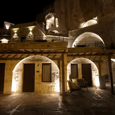 1811 Cave 4*