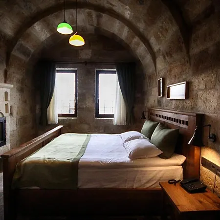 Szálloda 1811 Cave 4*