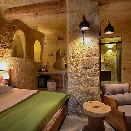 1811 Cave